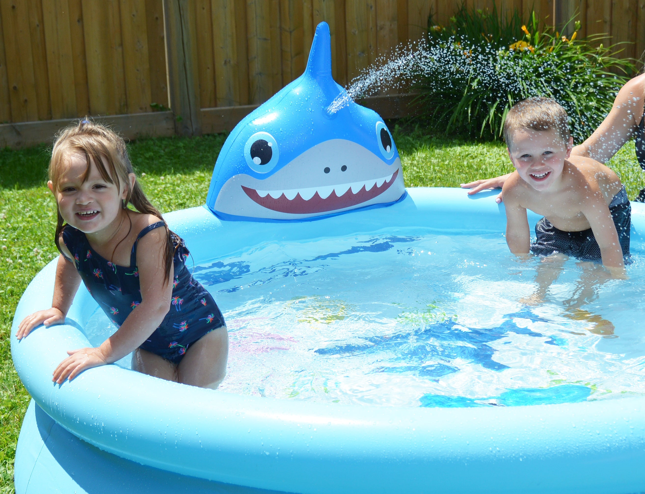 Baby shark inflatable store pool